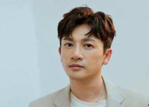 井柏然最新八卦爆料,揭秘明星背后的情感纠葛  第3张